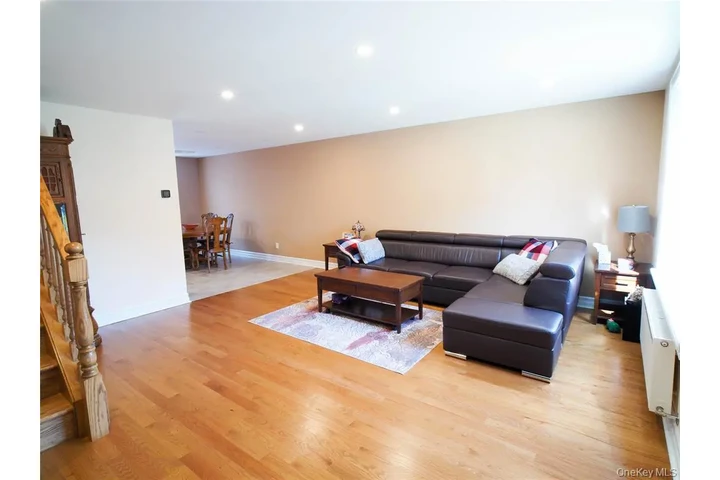 $1088000 : CASA EN VENTA GRAN OPORTUNIDAD image 1