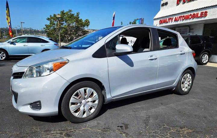 $10995 : 2013 Yaris image 5