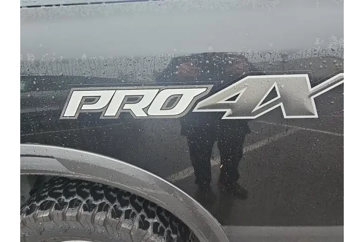 $20000 : Nissan Titan 2017 4x4 PRO-4X image 6