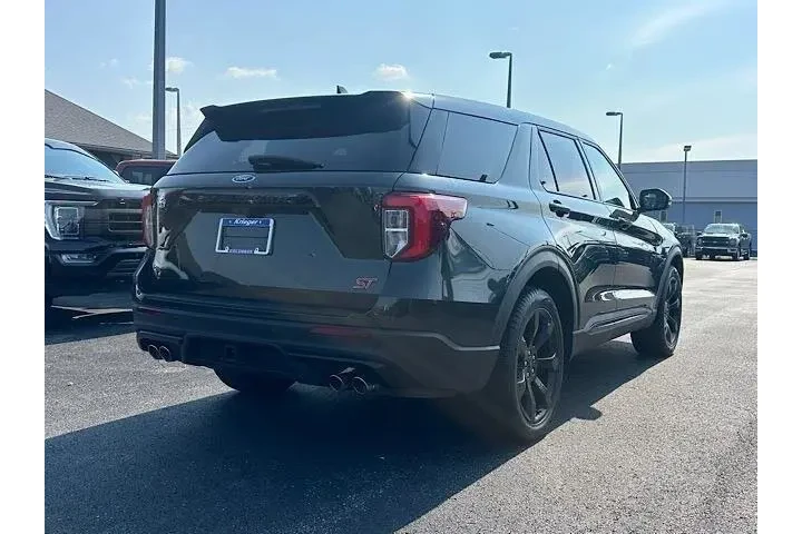 $32871 : Ford Explorer 2022 AWD ST 4d image 10