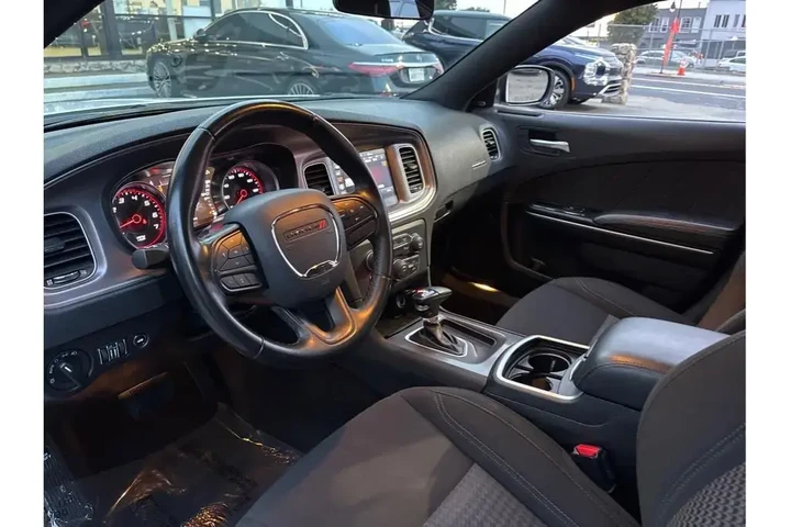 $23388 : Dodge Charger 2023 SXT 4dr S image 7