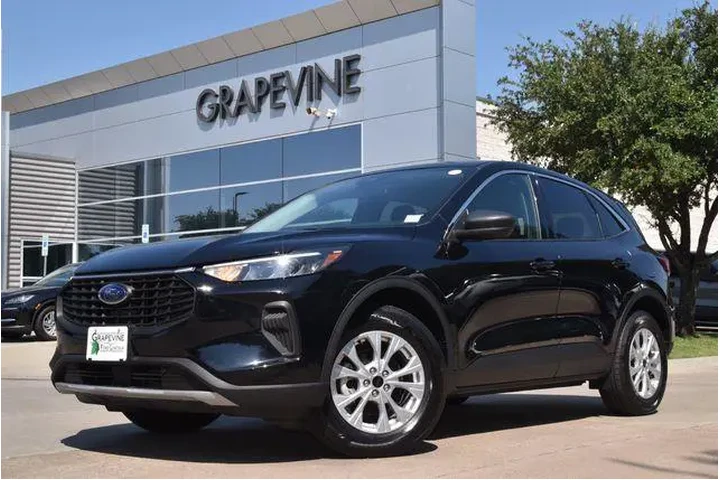 $22987 : Ford Escape 2023 AWD Active image 1