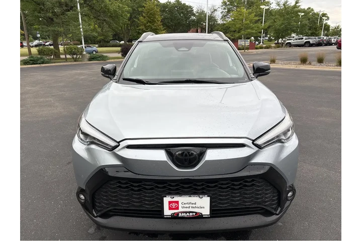 $33989 : Gold Certified2023 Corolla Cr image 7