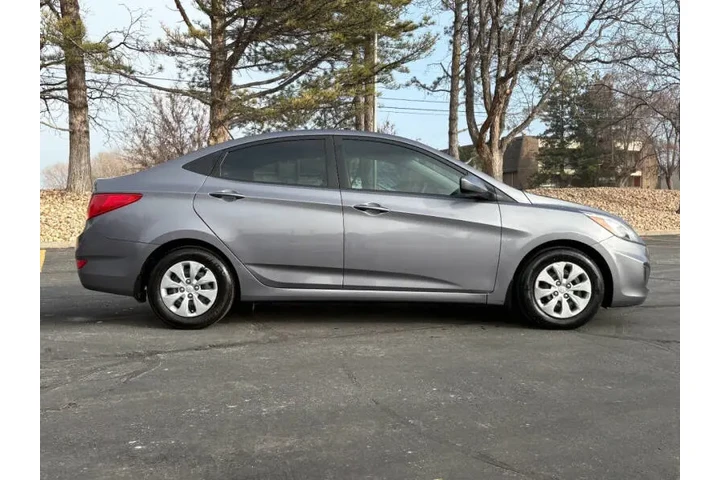 $7900 : 2016 Accent SE image 6