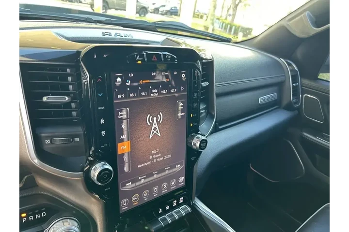 $27572 : Ram 1500 2019 4x2 Laramie 4d image 7