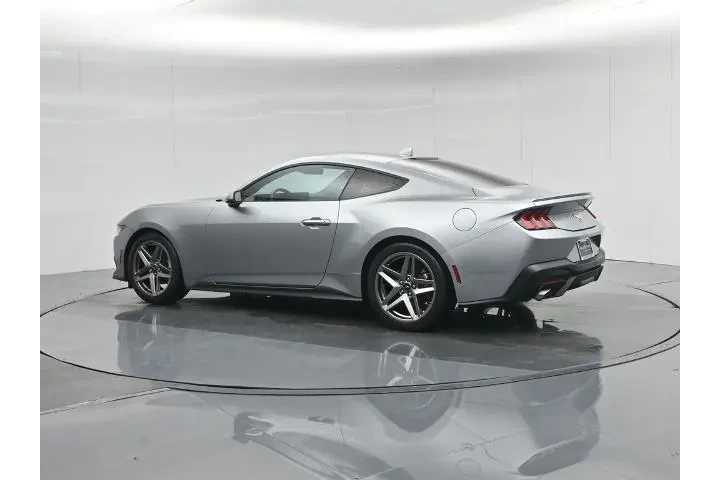 $33000 : Ford Mustang 2024 EcoBoost P image 7