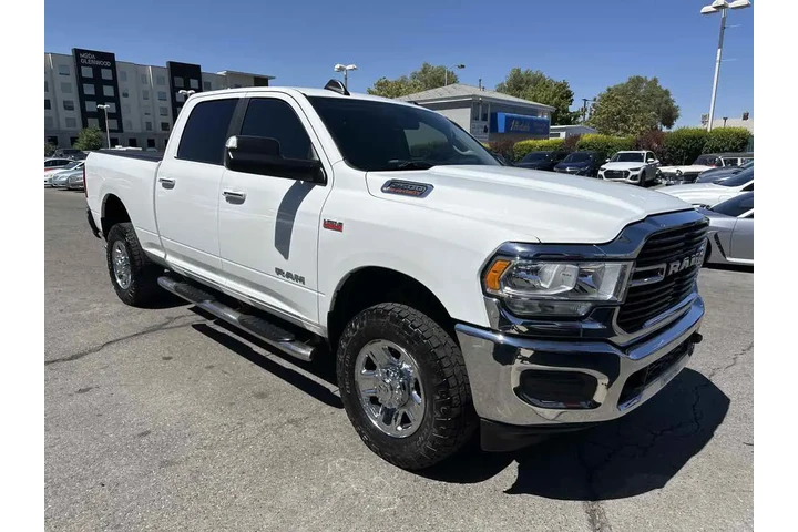 $35710 : 2019 2500 Big Horn image 5