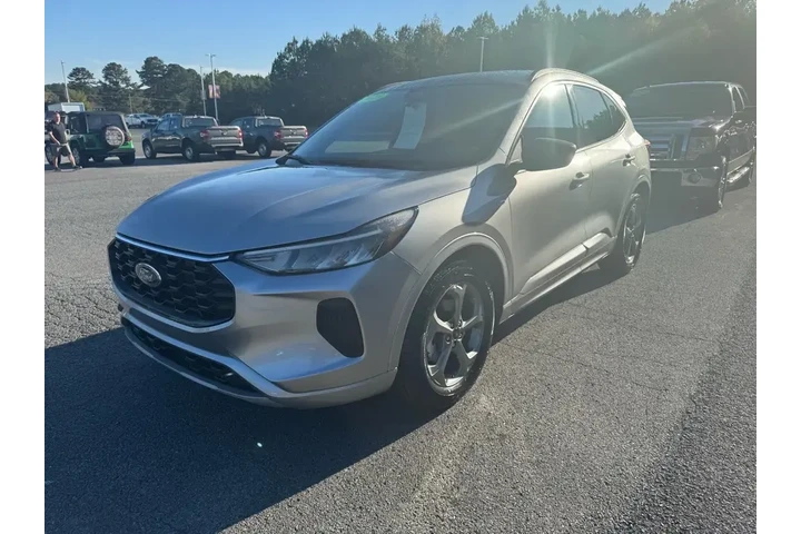 $21292 : Ford Escape 2023 ST-Line 4dr image 4