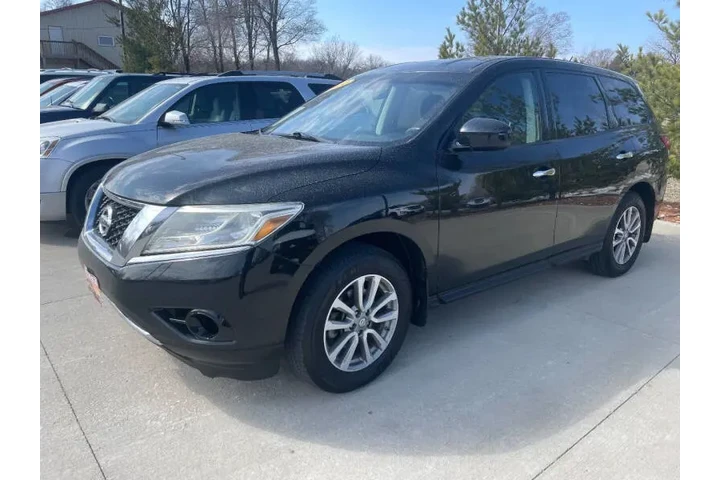 $11950 : 2014 Pathfinder S image 2