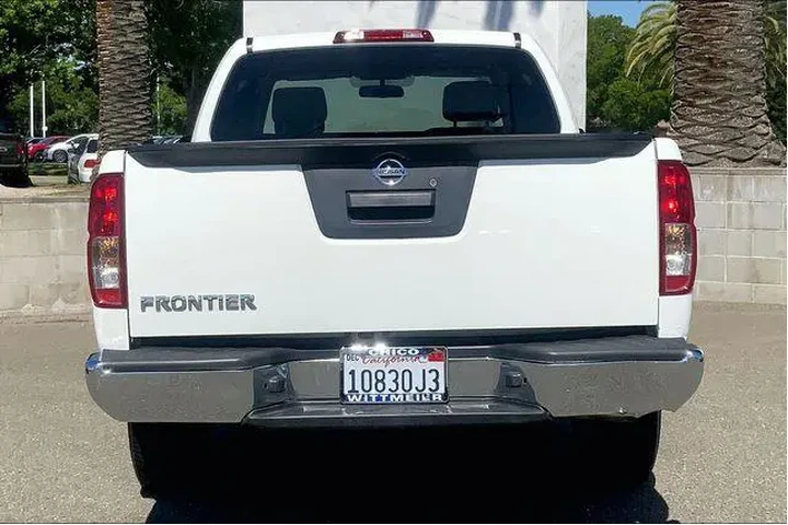 $17985 : Nissan Frontier 2019 4x2 S 4 image 4