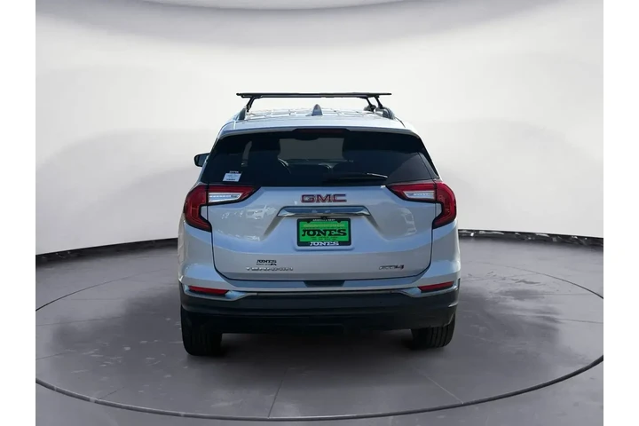$22498 : GMC Terrain 2022 AWD AT4 4dr image 2