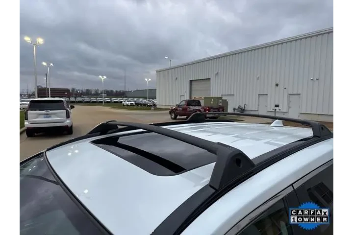 $36935 : Toyota RAV4 2025 AWD XLE Pre image 3