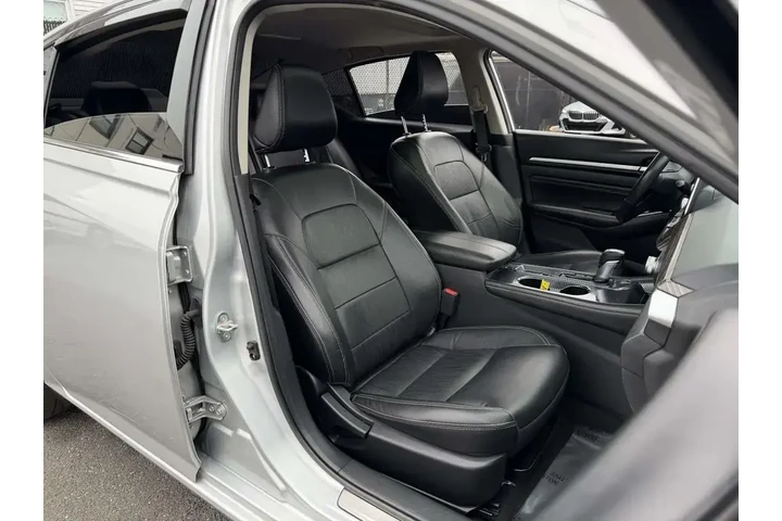 $23298 : Nissan Altima 2022 2.5 SL 4d image 10