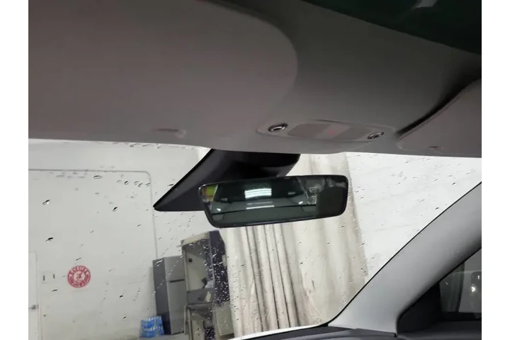 $22500 : 2021 Model 3 Standard Range P image 4