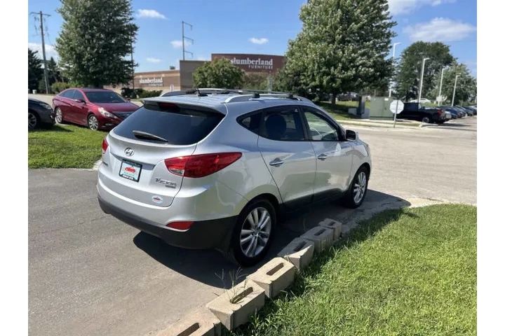 $8990 : 2012 Tucson Limited image 6