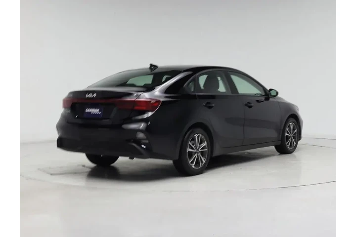 $17998 : Kia Forte 2024 LXS 4dr Sedan image 8