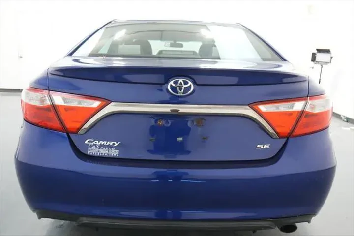 $7951 : Toyota Camry 2015 SE 4dr Sed image 6