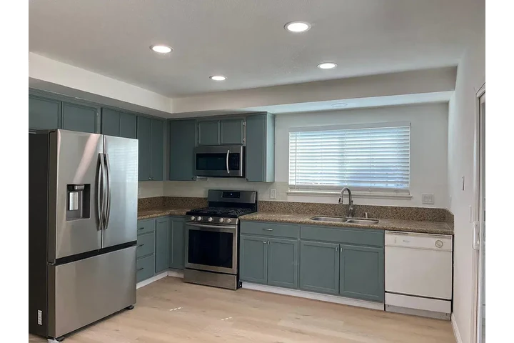 $1400 : Rancho Cucamonga - Renta image 2