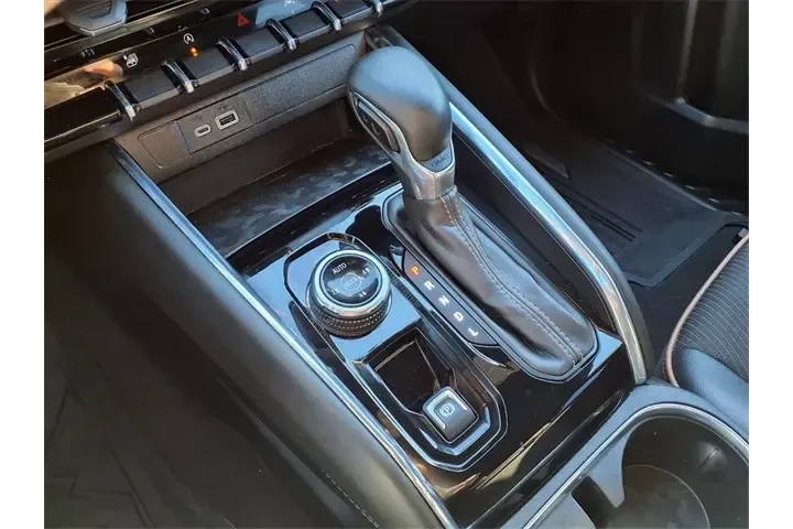 $39999 : GMC Canyon 2024 4x4 AT4 4dr image 9