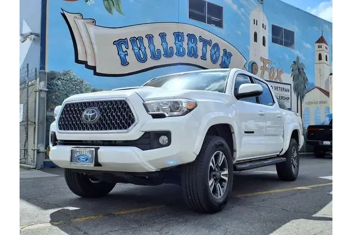 $27999 : Toyota Tacoma 2019 4x2 TRD O image 1