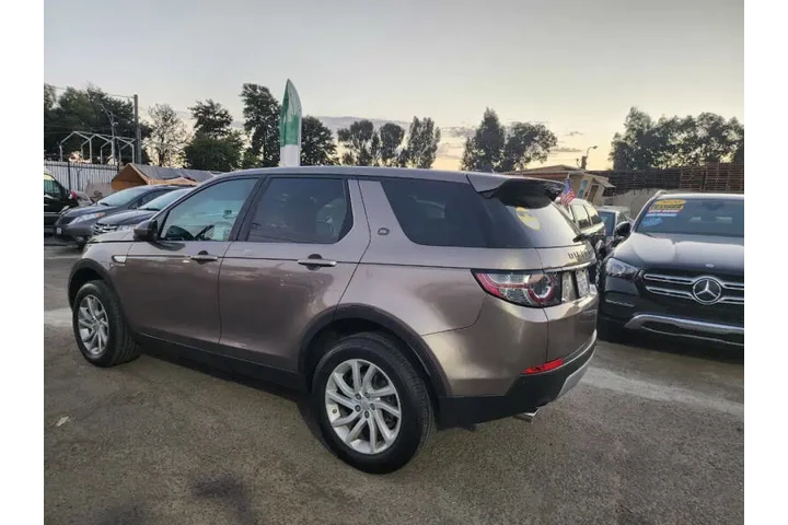 $12999 : 2016 Land Rover Discovery Spo image 8