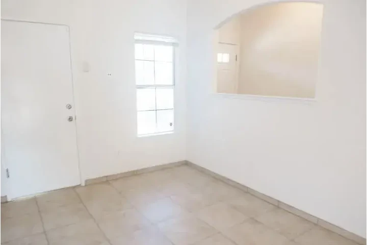 $1200 : HOUSE RENT  IN KING’S COUNTY image 5