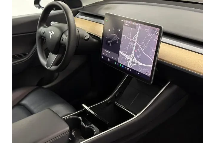 $28000 : Tesla Model Y 2020 AWD Long image 9