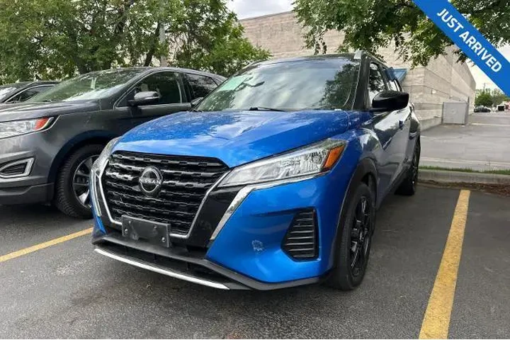 $16995 : Nissan Kicks 2022 SV 4dr Cro image 1