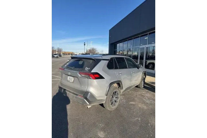 $29995 : Toyota RAV4 Hybrid 2022 AWD image 6