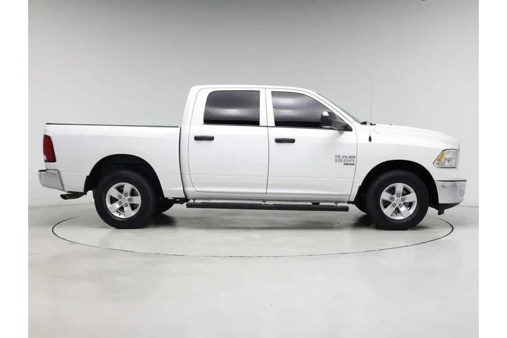 $27998 : Ram 1500 Classic 2023 4x4 SL image 7