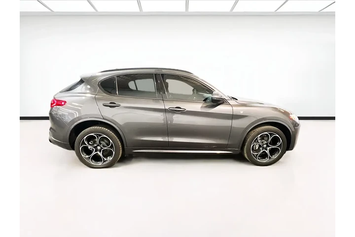 $21999 : Alfa Romeo Stelvio 2022 AWD image 7