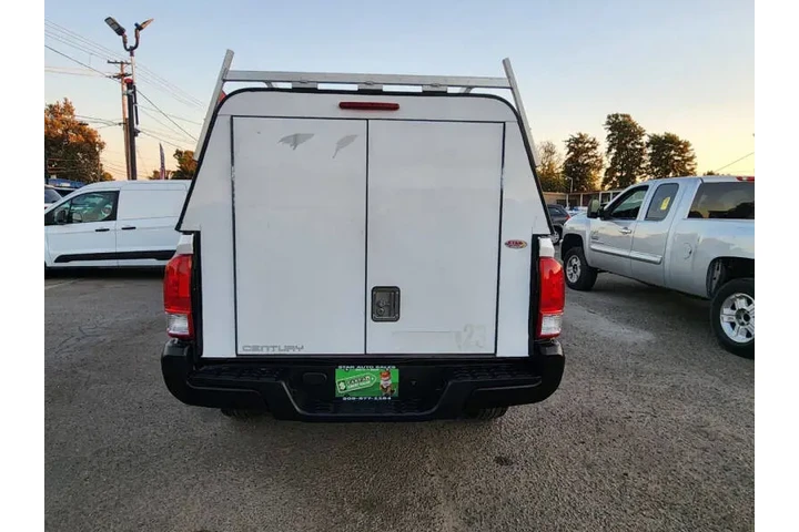 $18599 : 2017 Tacoma SR image 9