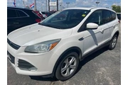 2015 Escape SE thumbnail