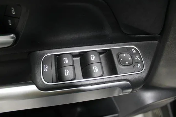 $34977 : Mercedes-Benz GLB 2024 GLB 2 image 6