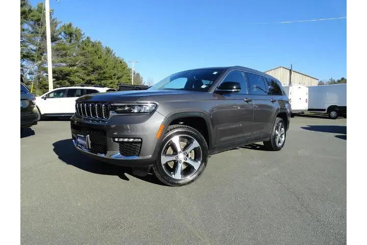 $31999 : Jeep Grand Cherokee L 2023 4 image 1