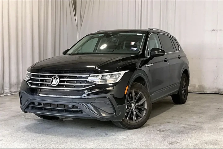 $19861 : Volkswagen Tiguan 2022 SE 4d image 2