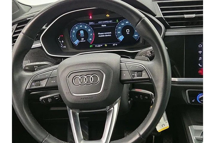 $28998 : Audi Q3 2022 AWD quattro S l image 10