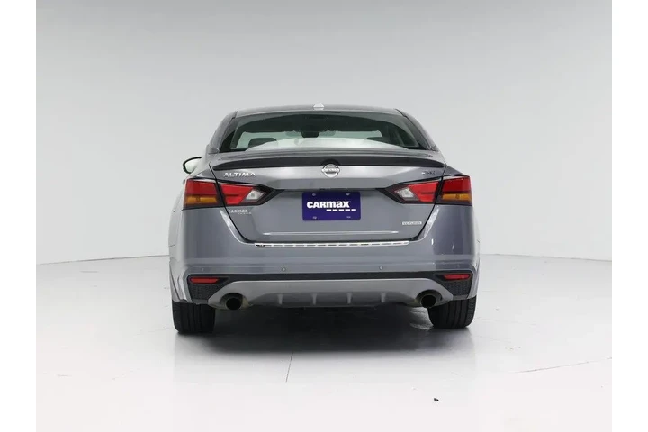 $21998 : Nissan Altima 2022 2.0 SR 4d image 6