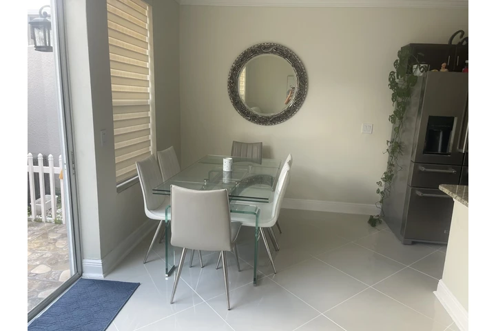 $700 : Rento un cuarto image 5