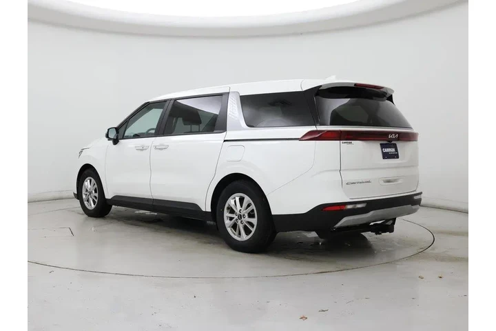 $30998 : Kia Carnival 2022 LX 4dr Min image 2