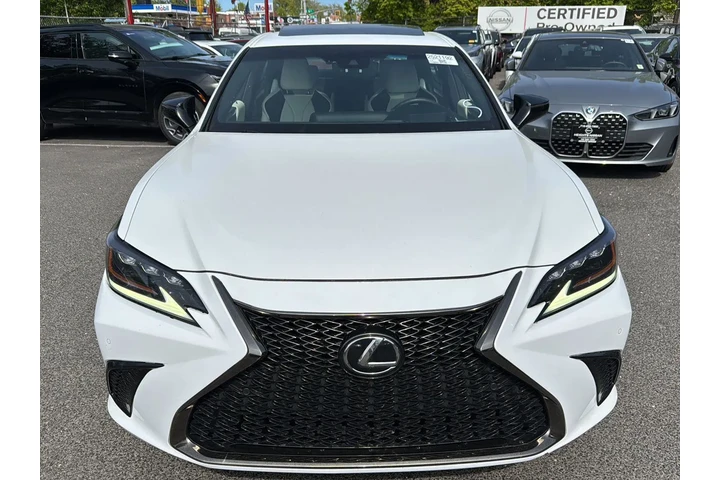 $32990 : Lexus ES 350 2021 F SPORT 4d image 10