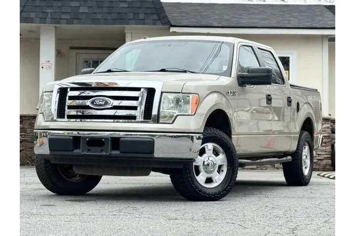 2010 F-150 XLT image 2