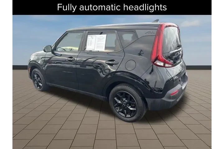 $14526 : Kia Soul 2021 S 4dr Crossove image 4