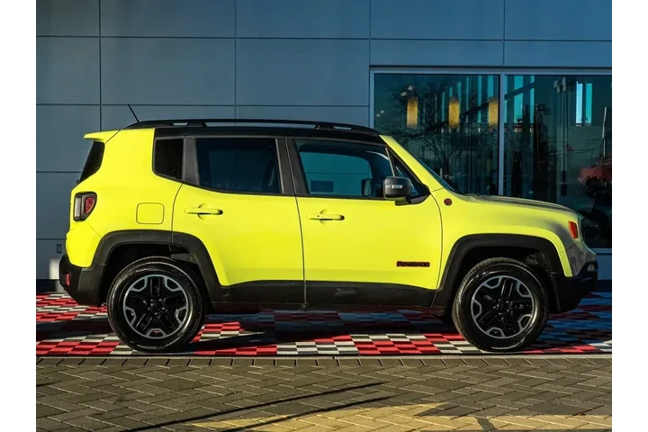 $12488 : Jeep Renegade 2017 4x4 Trail image 6