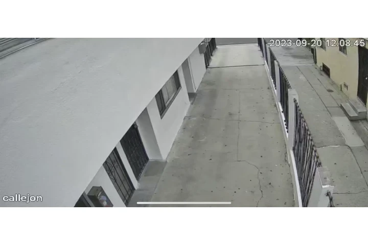 $900 : Se renta cuarto image 5