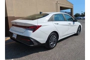 $23998 : Hyundai ELANTRA 2024 SEL 4dr thumbnail