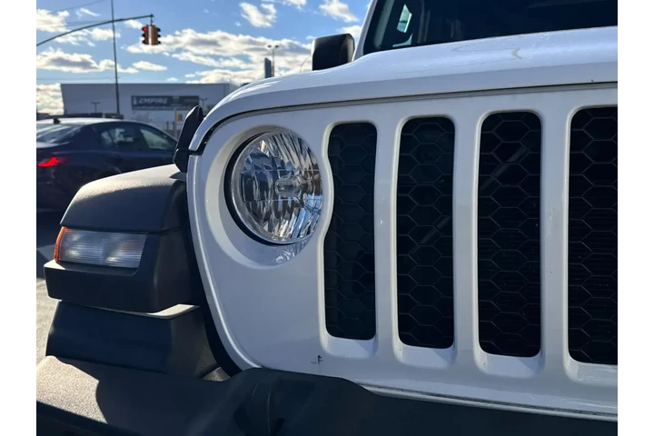$24795 : Jeep Gladiator 2020 4x4 Spor image 9