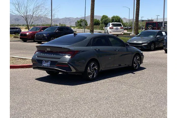 $20083 : Hyundai ELANTRA 2025 SEL Spo image 3