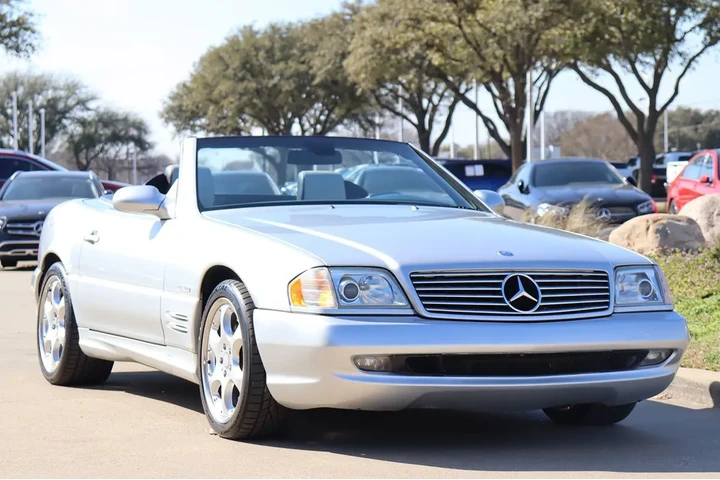 $36628 : 2002 SL500 Silver Arrow image 3