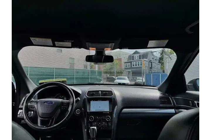 2018 FORD EXPLORER2018 FORD E image 5